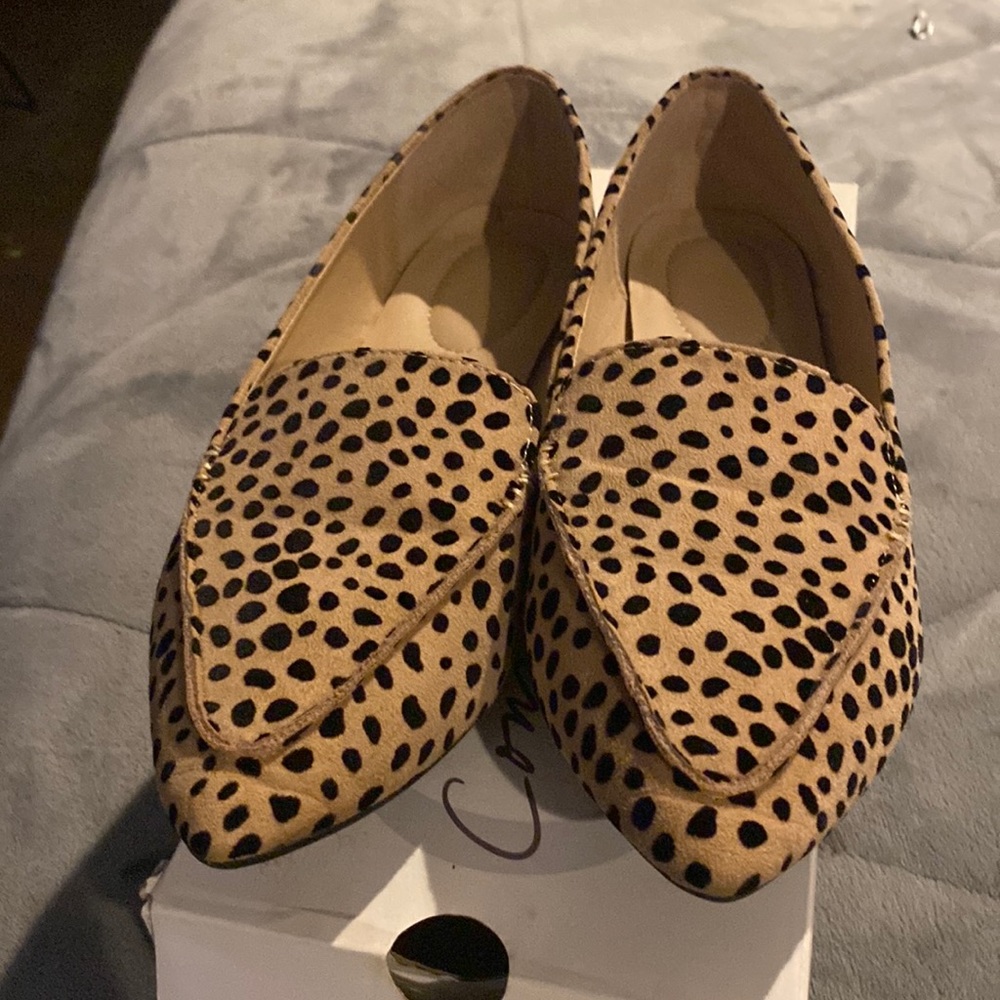 Leopard print flats